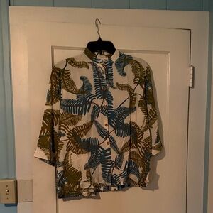 Manuhealii Leaf Pattern Shirt in Green and Blue